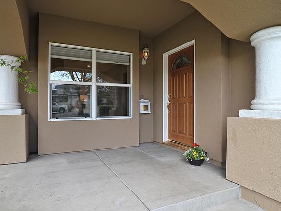 3rd image of 6052 Cecala Dr