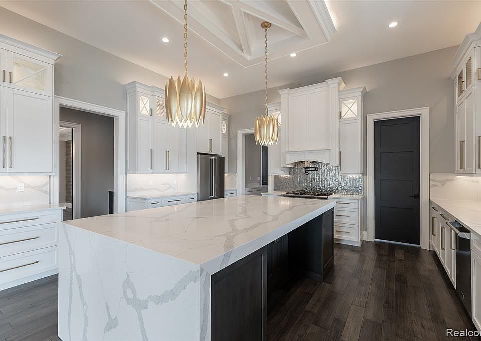19822 Beverly Rd, Beverly Hills, MI 48025 MLS 20230039285 Zillow