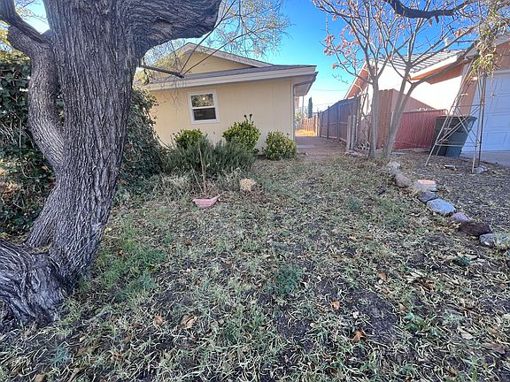 4th image of 1380 E 6th Ave