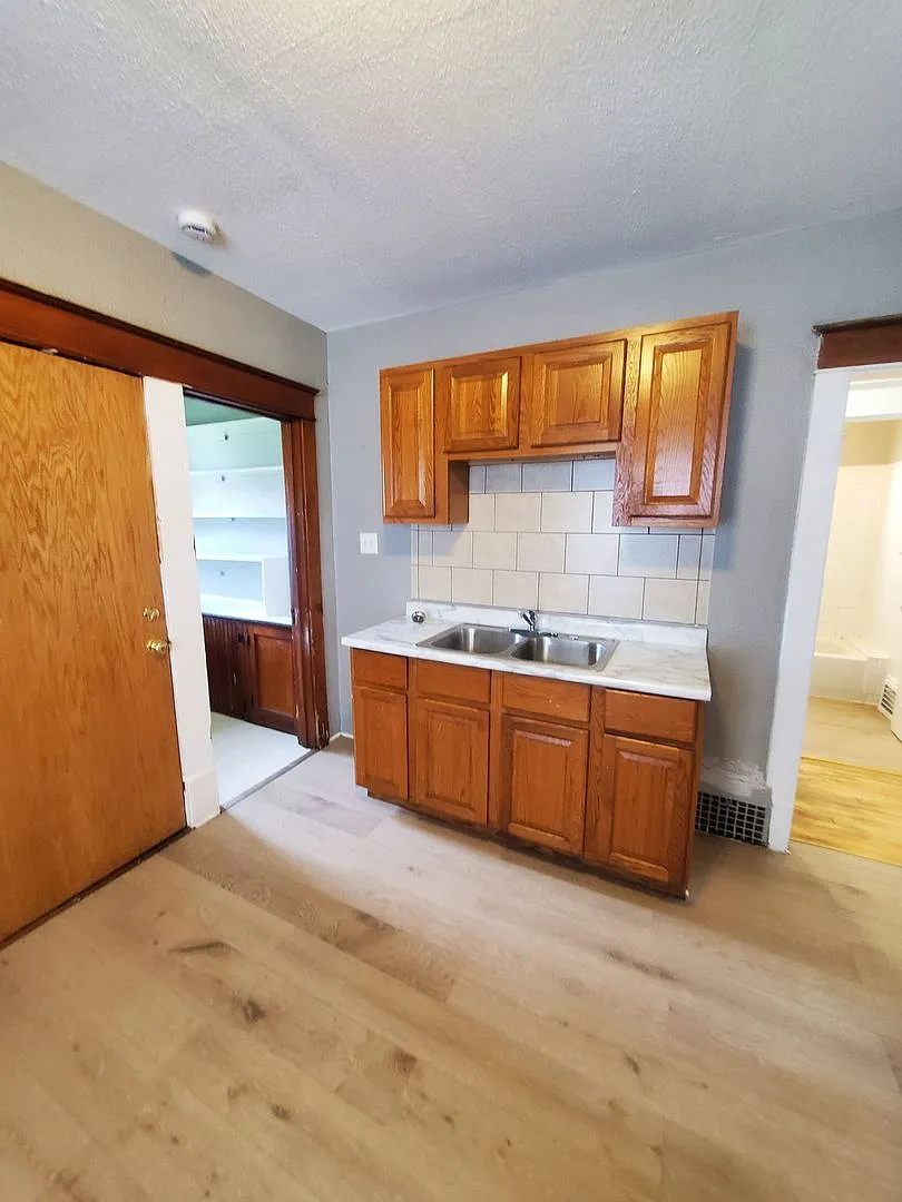 3347-3347A N 28th St. (Duplex) — Photo 4