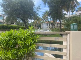 A2022 Lakeside Vlg, Vega Alta, PR