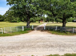 390 County Road 1475 Rd, Chico, TX 76431