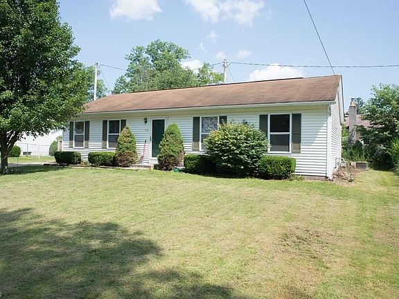 2nd image of 376 Dawnshire Dr