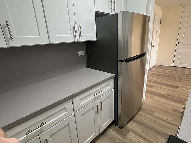 8855 Bay Pkwy #8D — Photo 2