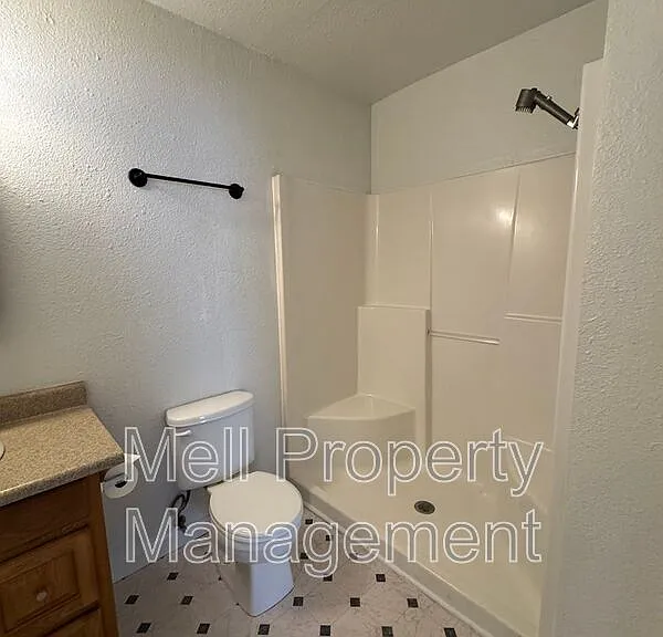 222 E I St — Photo 12