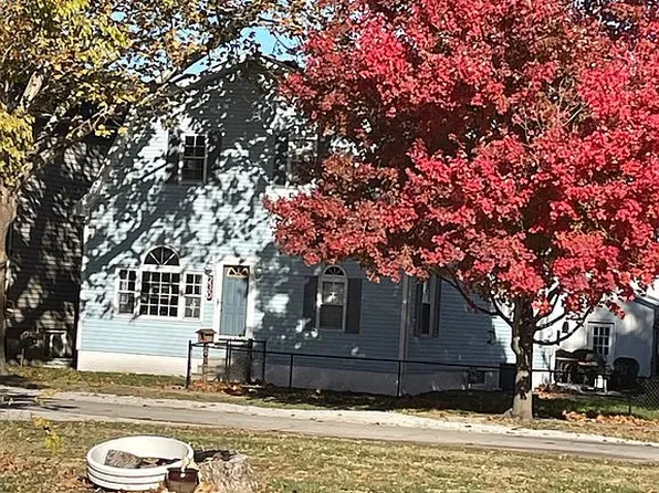 230 Elm St, Kincaid, IL 62540