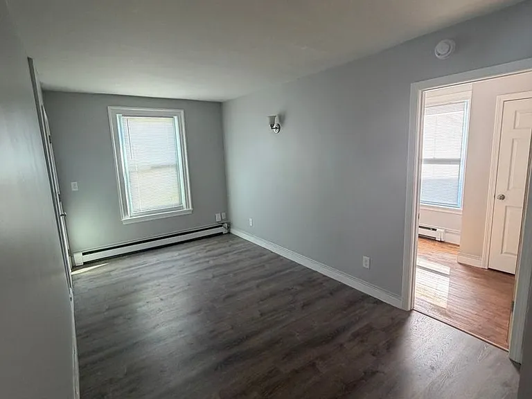 83 Bridge St — Photo 6