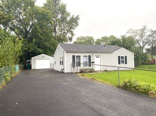 8 Luana Rd, Joliet, IL 60433