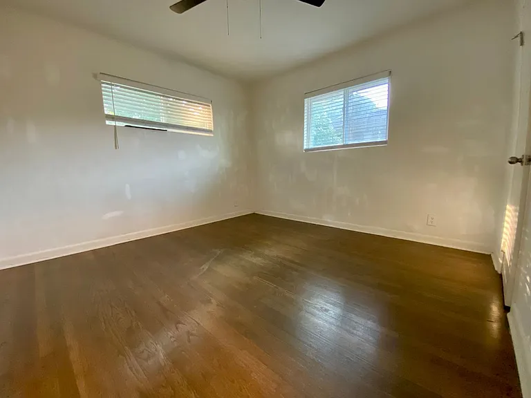 Oak Pointe Apartments — Photo 12