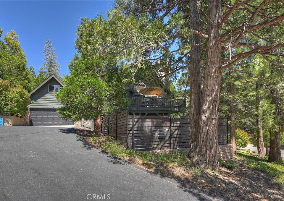 1st image of 499 Golf Course Ln