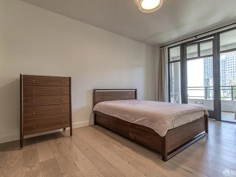 875 California St #403 — Photo 48