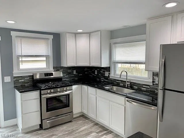 2 bed, 728 sqft, $1,400 — Photo 2