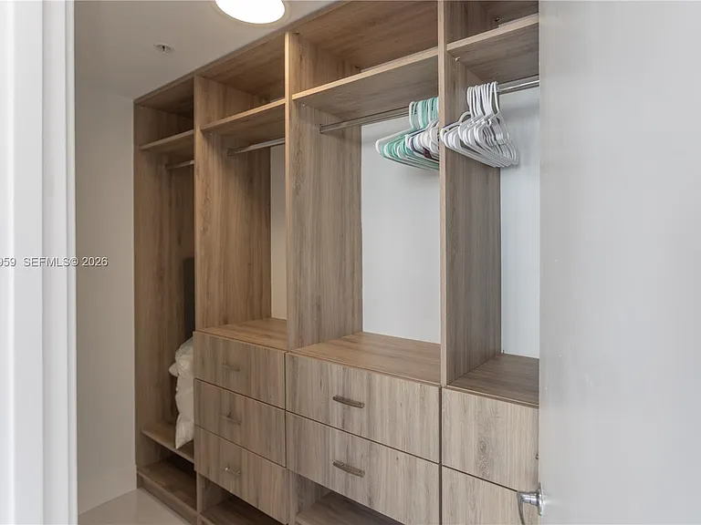 17111 Biscayne Blvd #505 — Photo 11