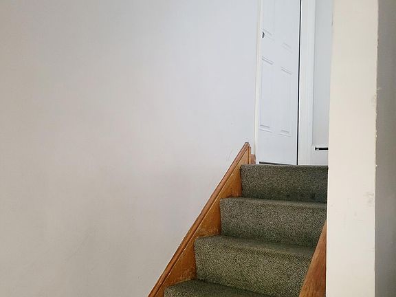 3rd image of 6944 W Diversey Ave