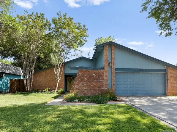 4826 BILL ANDERS DR, Kirby, TX 78219