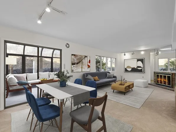 46 Fifer Ln, Lexington, MA 02420