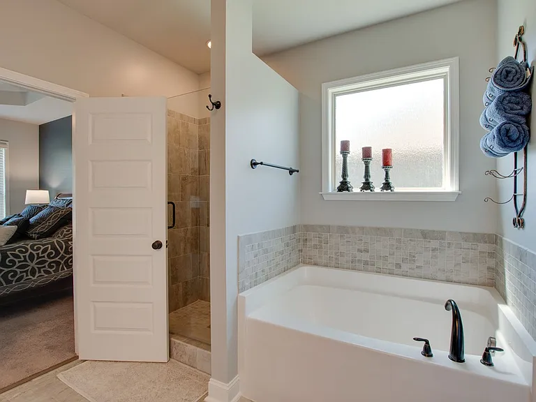 3023 Peevey Creek Ln — Photo 31