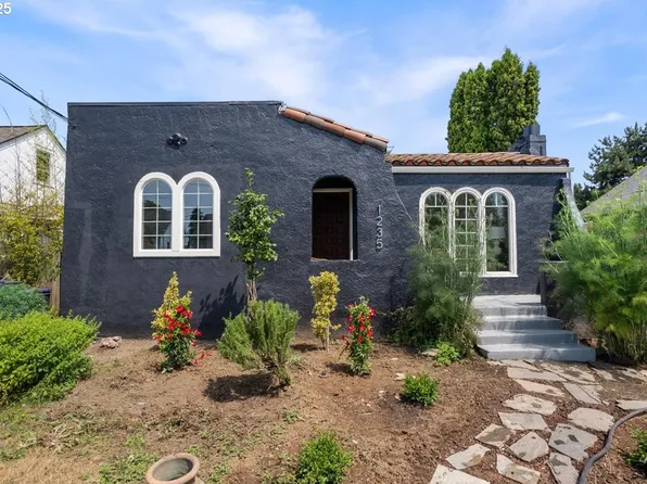 1235 N Farragut St, Portland, OR 97217