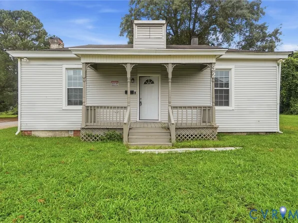 32 Elm St, Petersburg, VA 23803