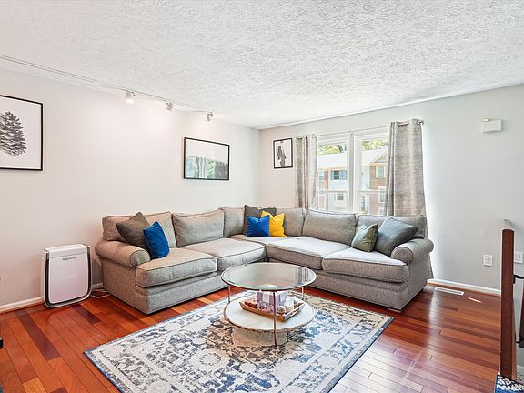 2nd image of 414 Fleece Flower Dr