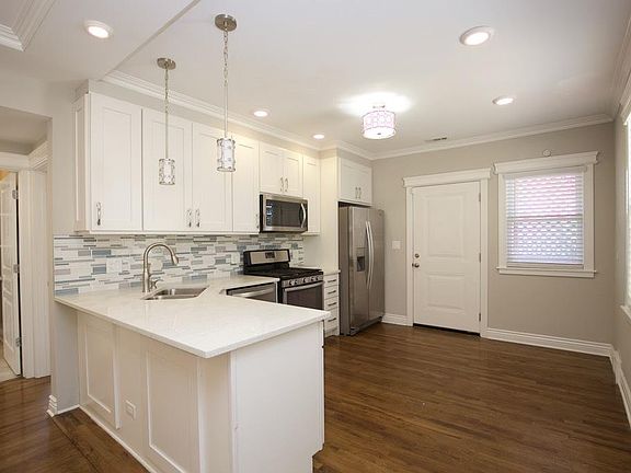 4th image of 625 S Harlem Ave #2