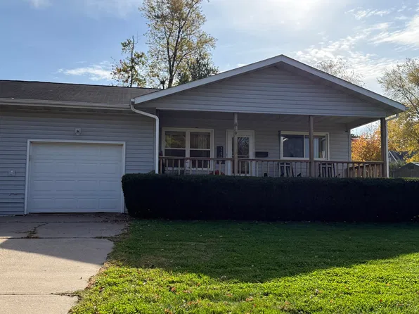 319 W Walnut St, Dodgeville, WI 53533