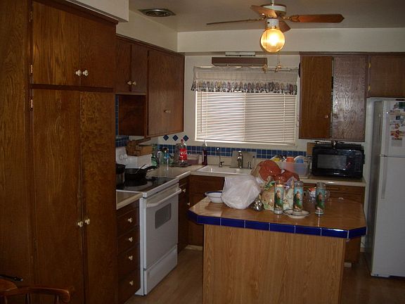 Kitchen with Island