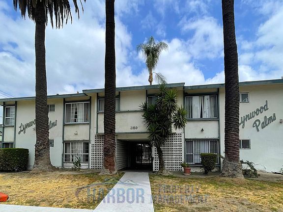 2nd image of 3189 Euclid Ave #35
