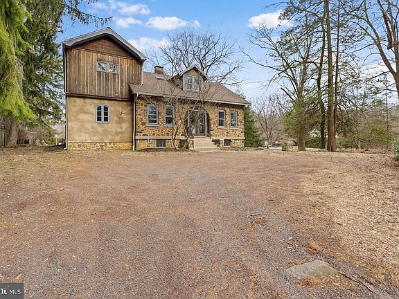 5th image of 341 Cherry Hill Rd