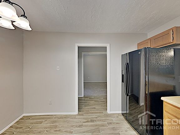 5th image of 2901 Thistledown Dr