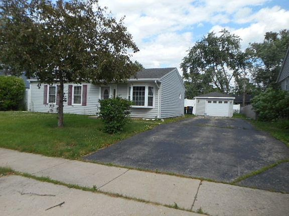 2nd image of 427 S Park Blvd