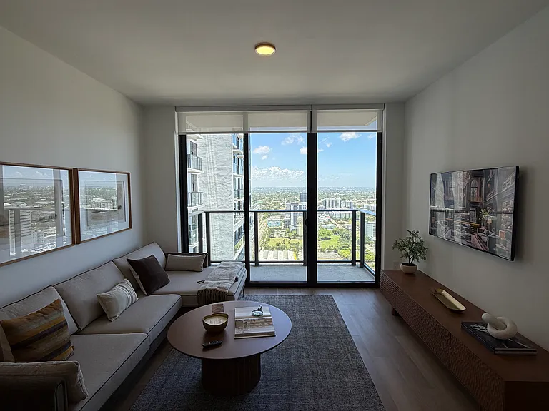 515 SW 3rd Ave #B — Photo 6