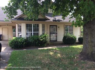 3437 Laurelwood St, Horn Lake, MS 38637