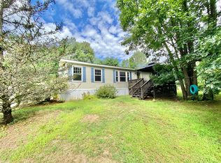 207 Redwood Rd, Loudon, NH 03307