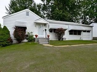 10524 Druid Dr, Saint Louis, MO 63137