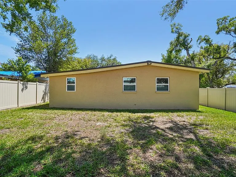3123 W La Salle St — Photo 36