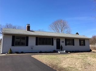 55 Lawnwood Rd, North Kingstown, RI 02852