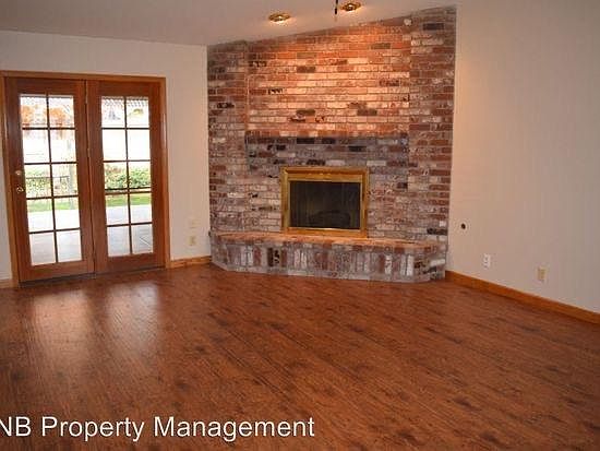 4th image of 53066 Fairway Dr