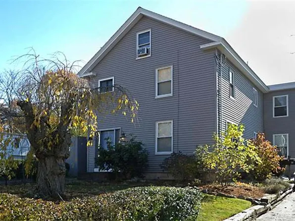 73 Green St #2, Woburn, MA 01801