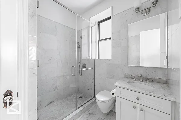 Rented by Douglas Elliman | media 38