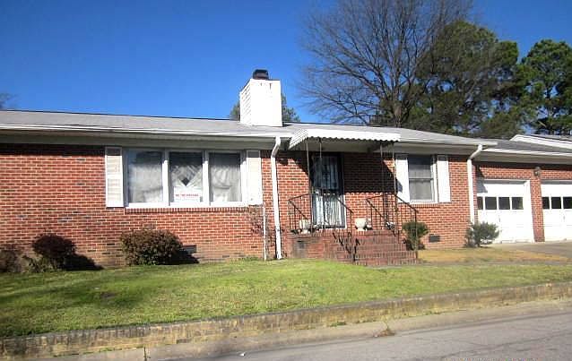 2nd image of 907 Black Creek Rd SE