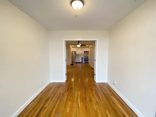 Rented by EXR | media 8