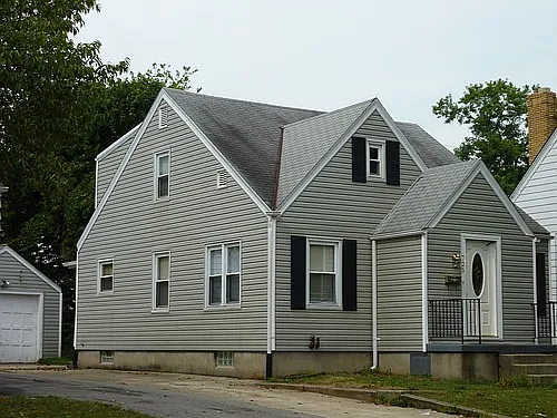 Coralie St — Photo 1