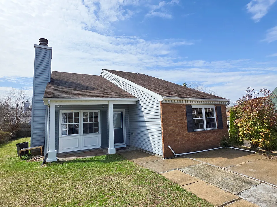 4 Aldeburgh Ct