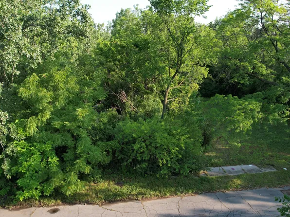 2660 W Forest Ave, Detroit, MI 48208