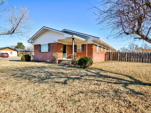 820 N Noble Ave, Watonga, OK 73772