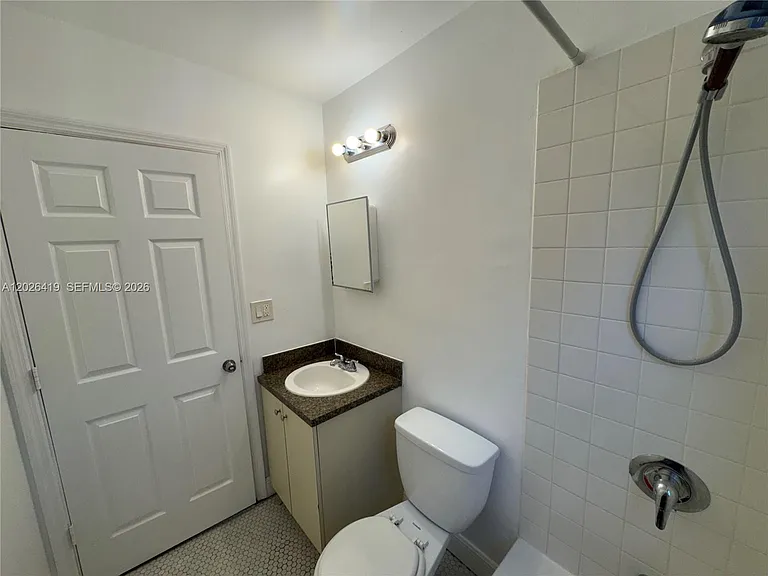177 NE 50th St #4 — Photo 10