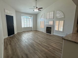 54 N Burgan Ave, Clovis, CA 93611