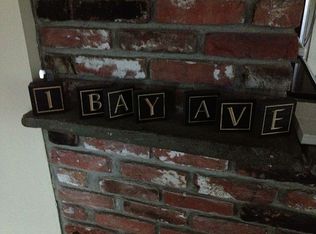 1 Bay Ave, Barrington, RI 02806