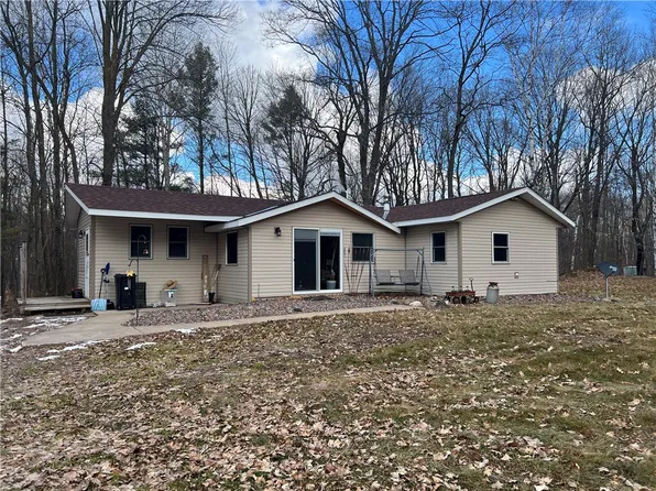 2777 2 1/2 Street, Cumberland, WI 54829
